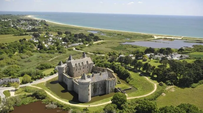 Château de Suscinio, a medieval castle, and the beach at Sarzeau